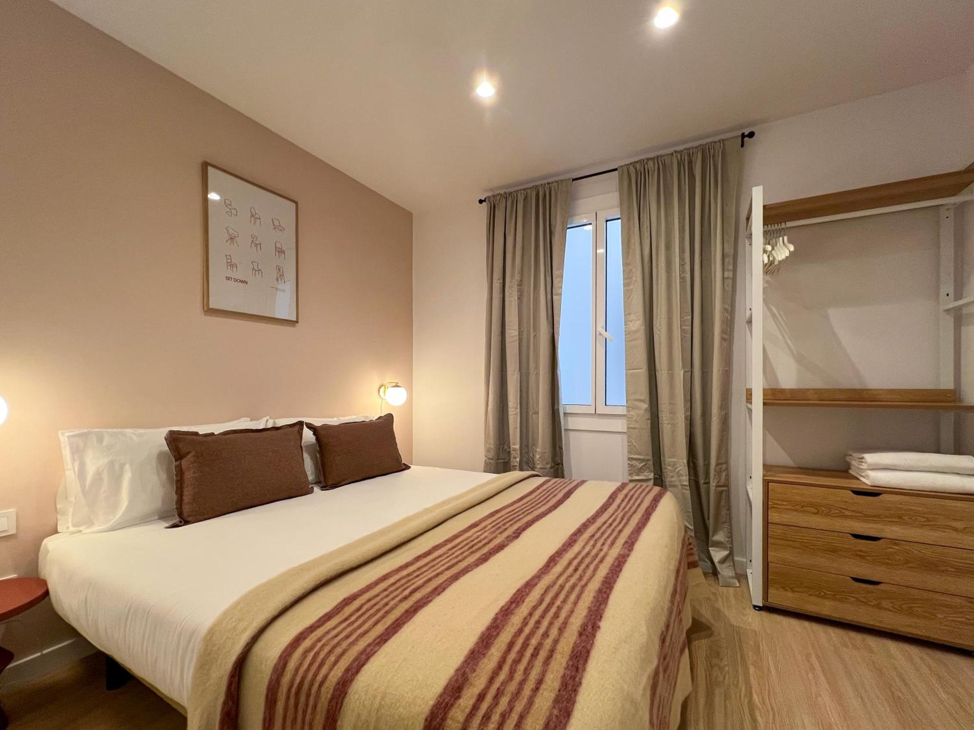 Stay U-Nique Apartments Balmes II Барселона Екстер'єр фото